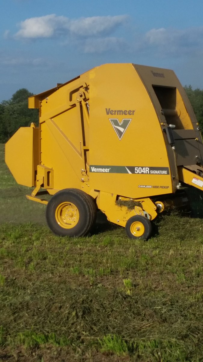 hsfpigs's tweet image. They finally got it right.  @VermeerAg .  I have had all 4 models great to see one finally built heavy duty.