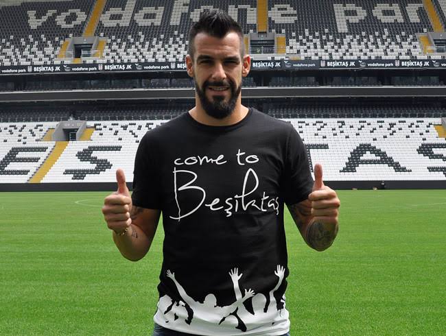  yiki do dun alvaro negredo 
alvaro negredo 
alvaro negredooooo 

Happy Birthday 