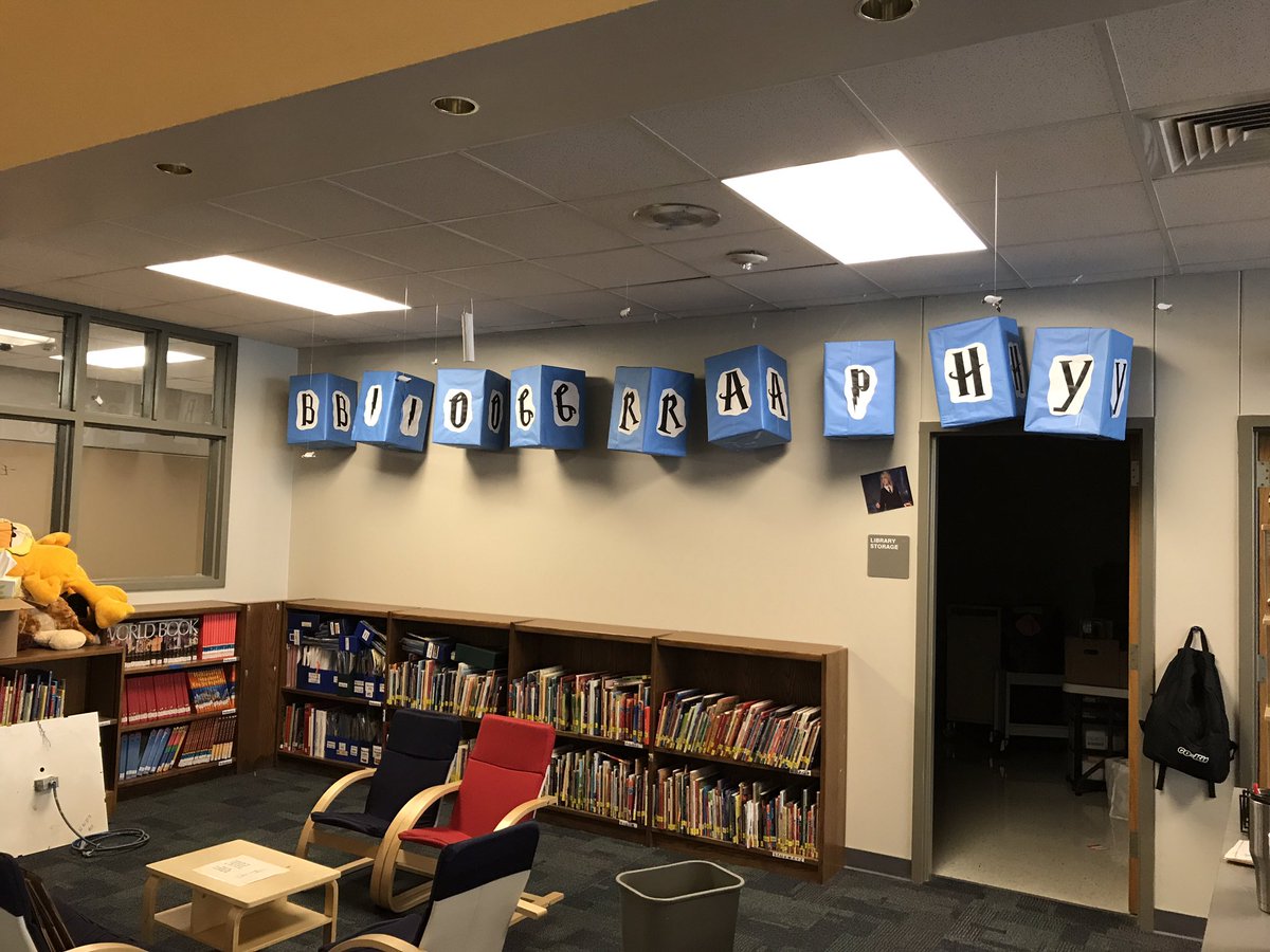 Bookbosss2012's tweet photo. Had wonderful help today making the library @NorthwestES even more magical! Thx @hcbcpf for your help!! #harrypotterlibrary #happylibrarian https://t.co/lrxjrkWKWK