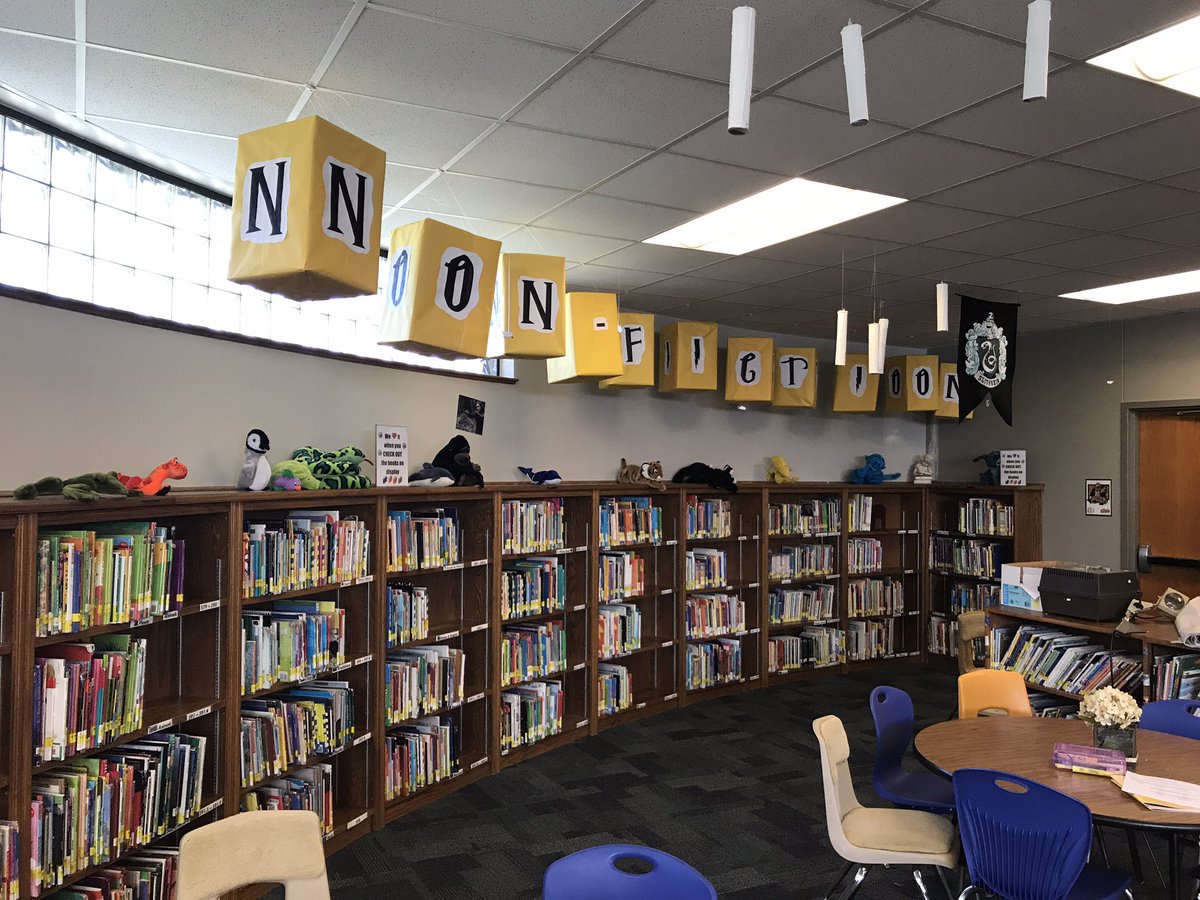 Bookbosss2012's tweet photo. Had wonderful help today making the library @NorthwestES even more magical! Thx @hcbcpf for your help!! #harrypotterlibrary #happylibrarian https://t.co/lrxjrkWKWK