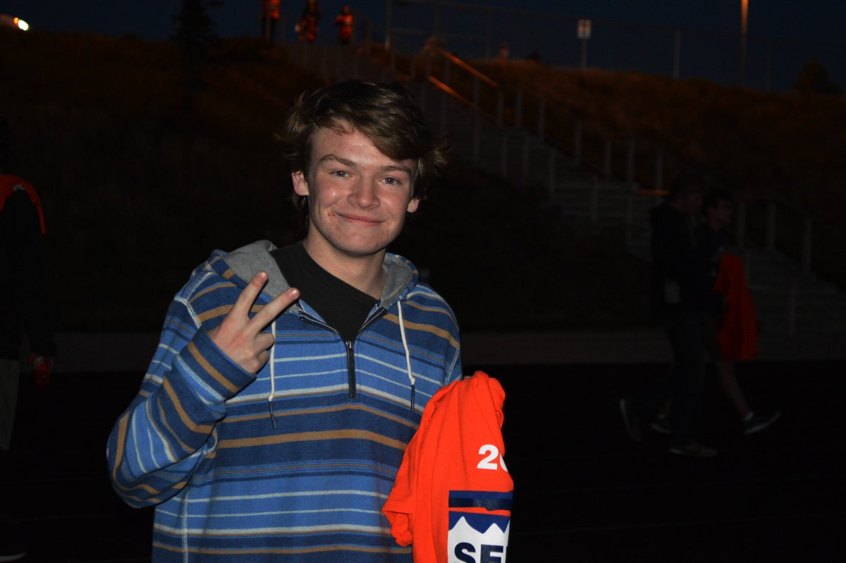 yourlegendnews's tweet photo. Senior Sunrise! Here are some pictures we took. 😁 https://t.co/Cq4sNNxxWx