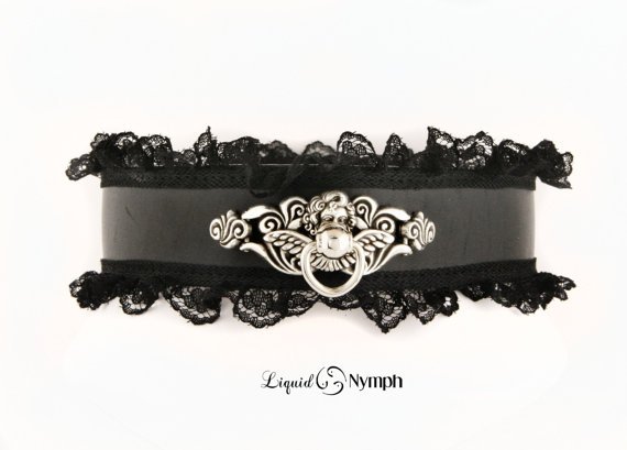 Svengalinoir's tweet photo. Which do you like? #collared #bdsm #ownership #bound #tiedup #TiedupTuesday #trainingofo #bondage #newsub #property https://t.co/fj96kR6y2p