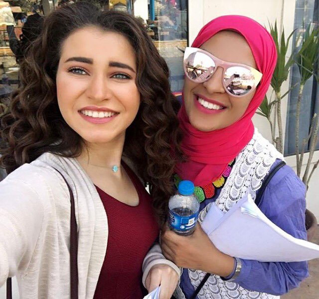 Yj975's tweet photo. سارة الشيمي مع احسن مساعدة مخرج في مصر هاجر مفتاح تابعوها ❤️😍😍 https://t.co/Xi1PR6Jf89