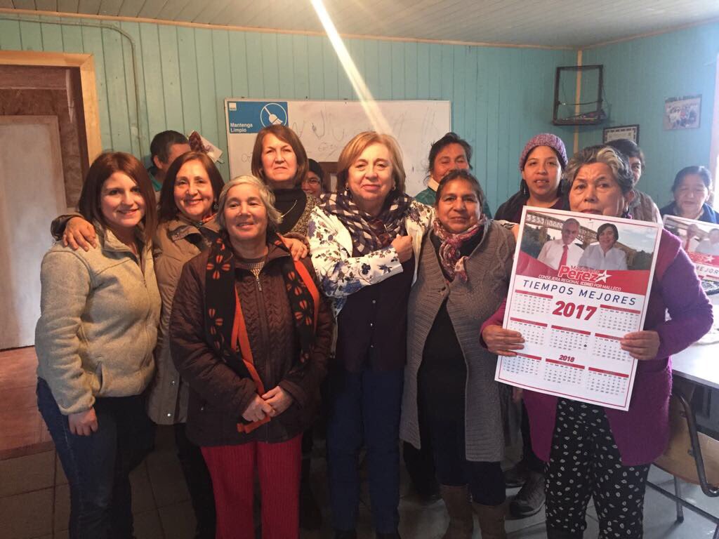 Mariaines_Perez's tweet photo. En la comunidad Pichilen de sector Pailahueque. Muy agradecida x el cariño de su presidenta Brunilda y vecinos #MariaInesCORExMalleco 😊❤️ https://t.co/tElr54dUvM