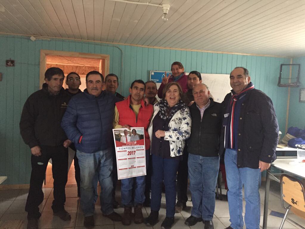 Mariaines_Perez's tweet photo. En la comunidad Pichilen de sector Pailahueque. Muy agradecida x el cariño de su presidenta Brunilda y vecinos #MariaInesCORExMalleco 😊❤️ https://t.co/tElr54dUvM
