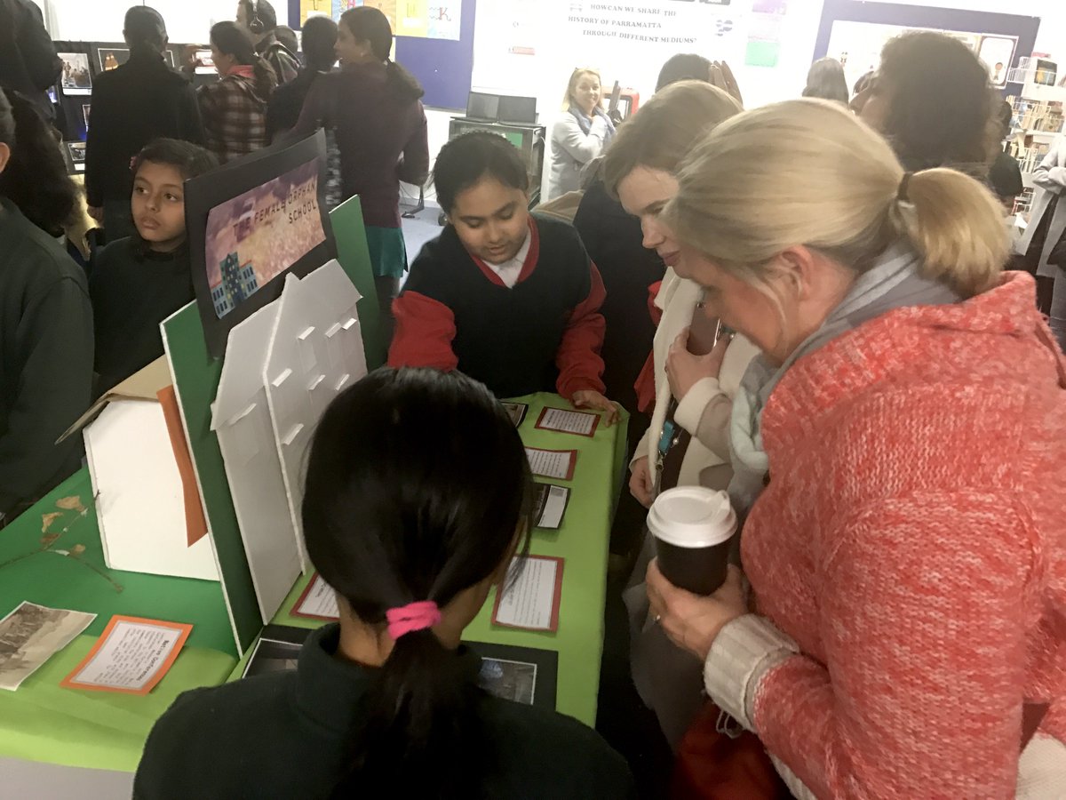 es_learning's tweet photo. The lights were on Parramatta's History. Using Aurdions to program lights. Yr 5 PBL @JoachimCohen123 @pps_stem @ParramattaPS #arduions #PBL https://t.co/yMnXyJDi9U