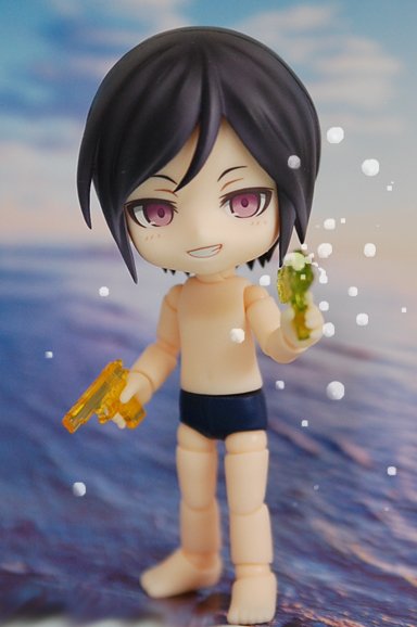 ᴥ キューポろいど の海パン薬研 付属の水鉄砲持たせたくて手袋無いけど パンツじゃないから恥ずかしくないもん 錯乱 キューポッシュとねんどろいどのハンドパーツは互換が無いこともないので ねんどろにも水鉄砲を持たせることも 片手だけ