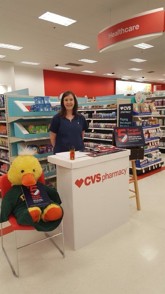 SarahESMay's tweet photo. Go Ducks & Team #CVS16744 driving flu shots! #HelpingPeopleOnTheirPathToBetterHealth #ConciergeEventWeekend #R83Flutopia #TheOneD1 https://t.co/ZLp8kKcxnN