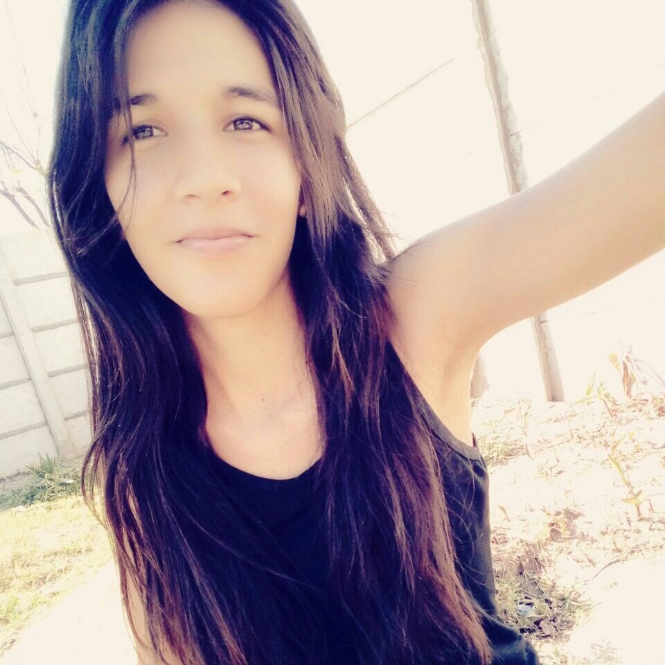 MaleLescano4's tweet photo. #NuevaFotoDePerfil

😚☺☺😊😊😘😘😘 https://t.co/HbNhzkwLeM