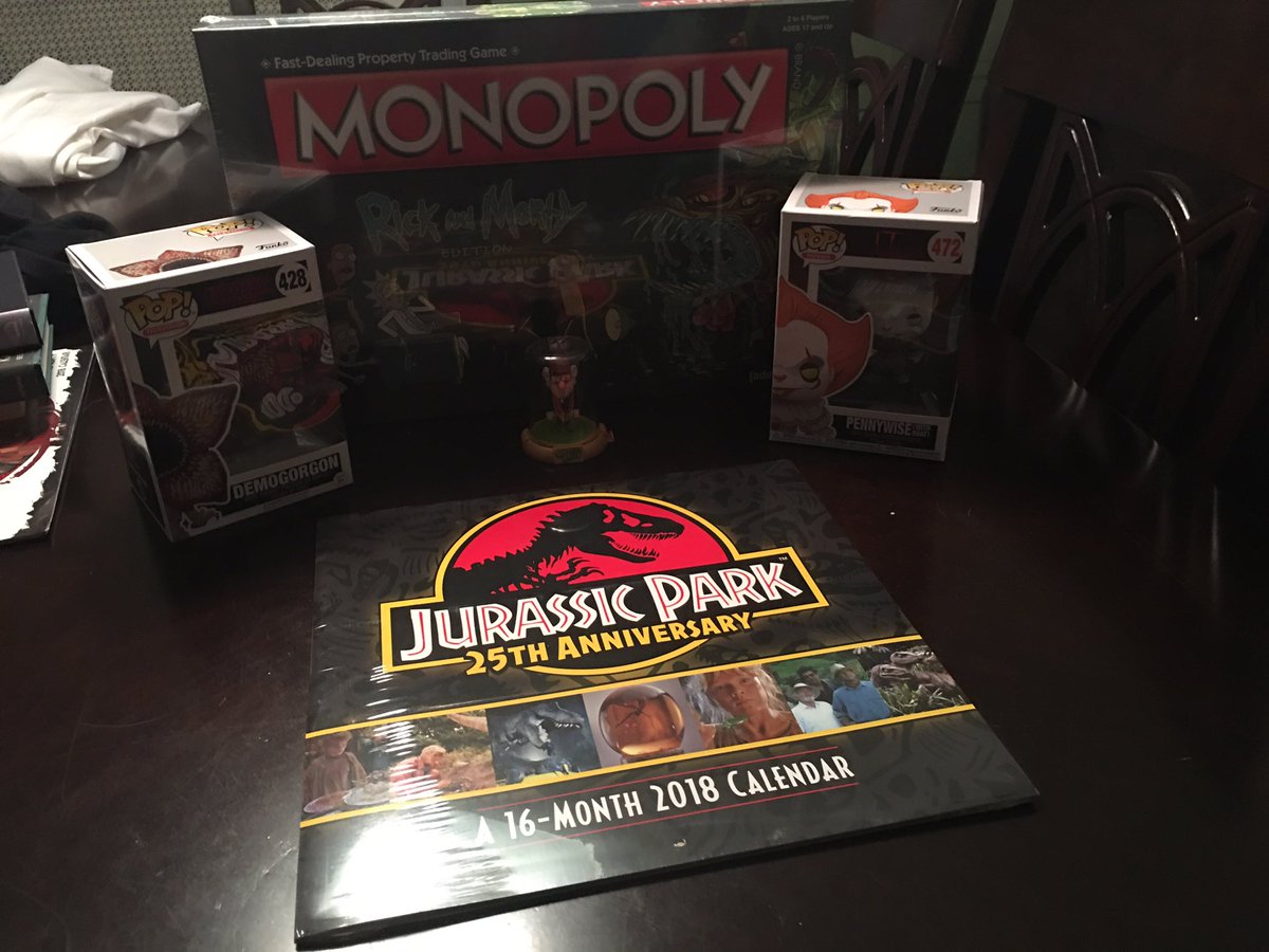 Brycenator100's tweet image. Picked these up the other day at 2nd and Charles! @2ndandcharles #JurassicPark #RickAndMorty #IT #StrangerThings #GravityFalls