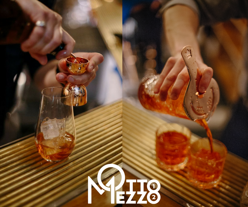 "#Chicago's Essential Late-Night Bars" - <a href="/EaterChicago/">Eater Chicago</a>. @OttoMezzoBar open 'til 5 am tonight!