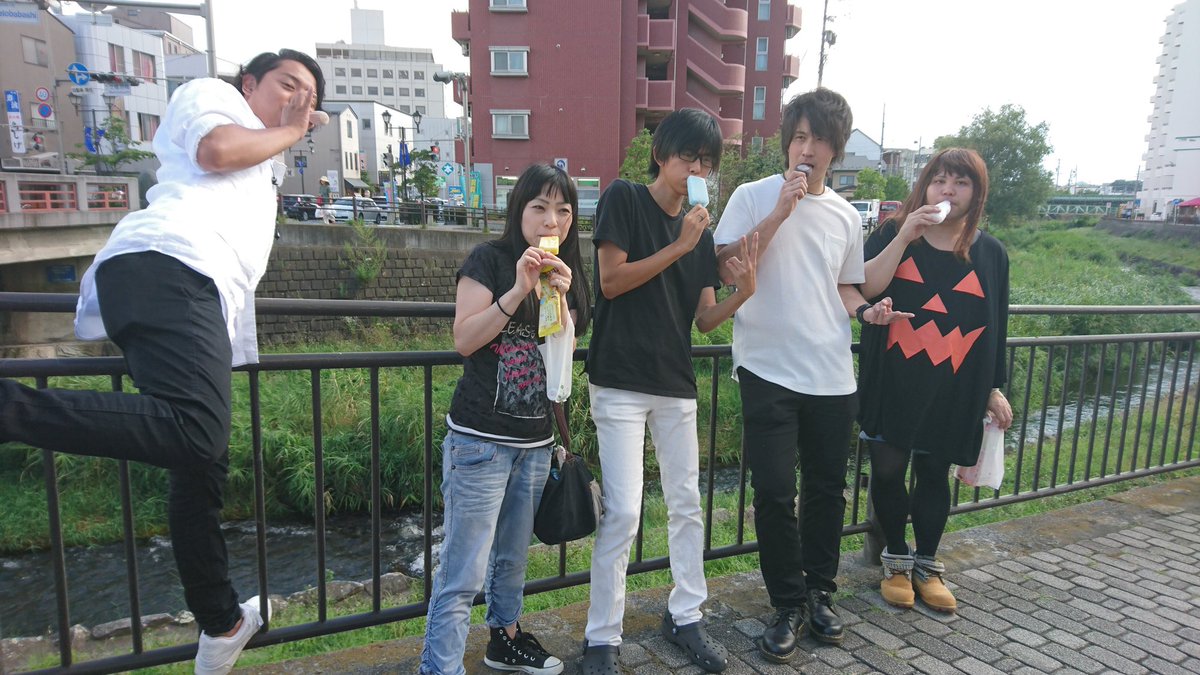 koppe_guitar's tweet photo. 8/12松本Sound Hall a.C
ネクラボックスありがとです～
みんな楽しくなれる
素晴らしいイベントでした！
写真食ってばっかりだけど！！
そして、ちゃんと今回も！！
甘栗さんとチェキ撮ったでwww

#ネクラボックス
#NGNproject
#甘栗もなか
#天使か https://t.co/bC4J5XPpcm