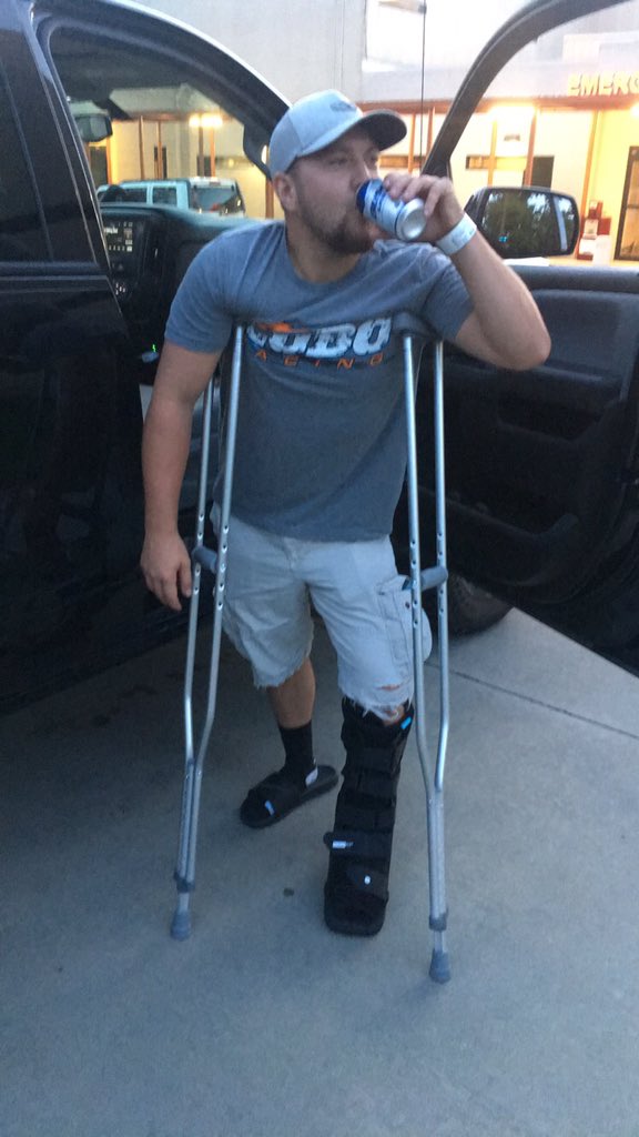 KyleSlader19's tweet photo. @DaleFord_65 Update: I sent it 🙃🍺 https://t.co/UfWe2Fgaxl
