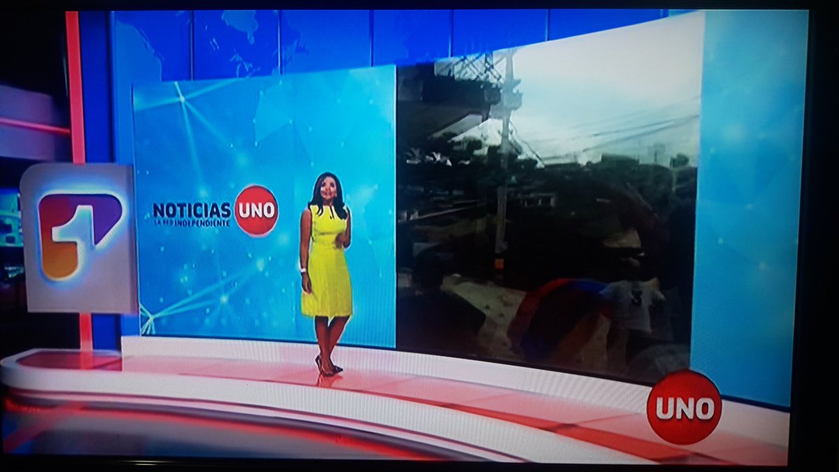 soydavidjara's tweet photo. Ya los veo @NoticiasUno @MabellorenaLara @CrissHurtado y @germanarango1 @El1DeTodos https://t.co/vn1d0zkCI5