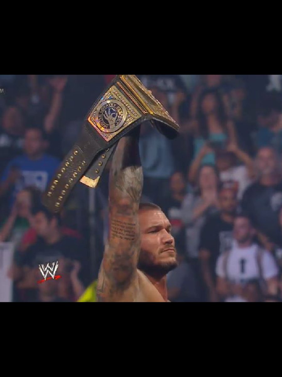 LaurenMHutton91's tweet photo. On This Day 4 Years Ago In #WWEHistory At #SummerSlam @RandyOrton Cashed In His #MITB To Become A #10TimeChamp! 😍
#RandyOrton #MrMITB https://t.co/GlbPAcykYG