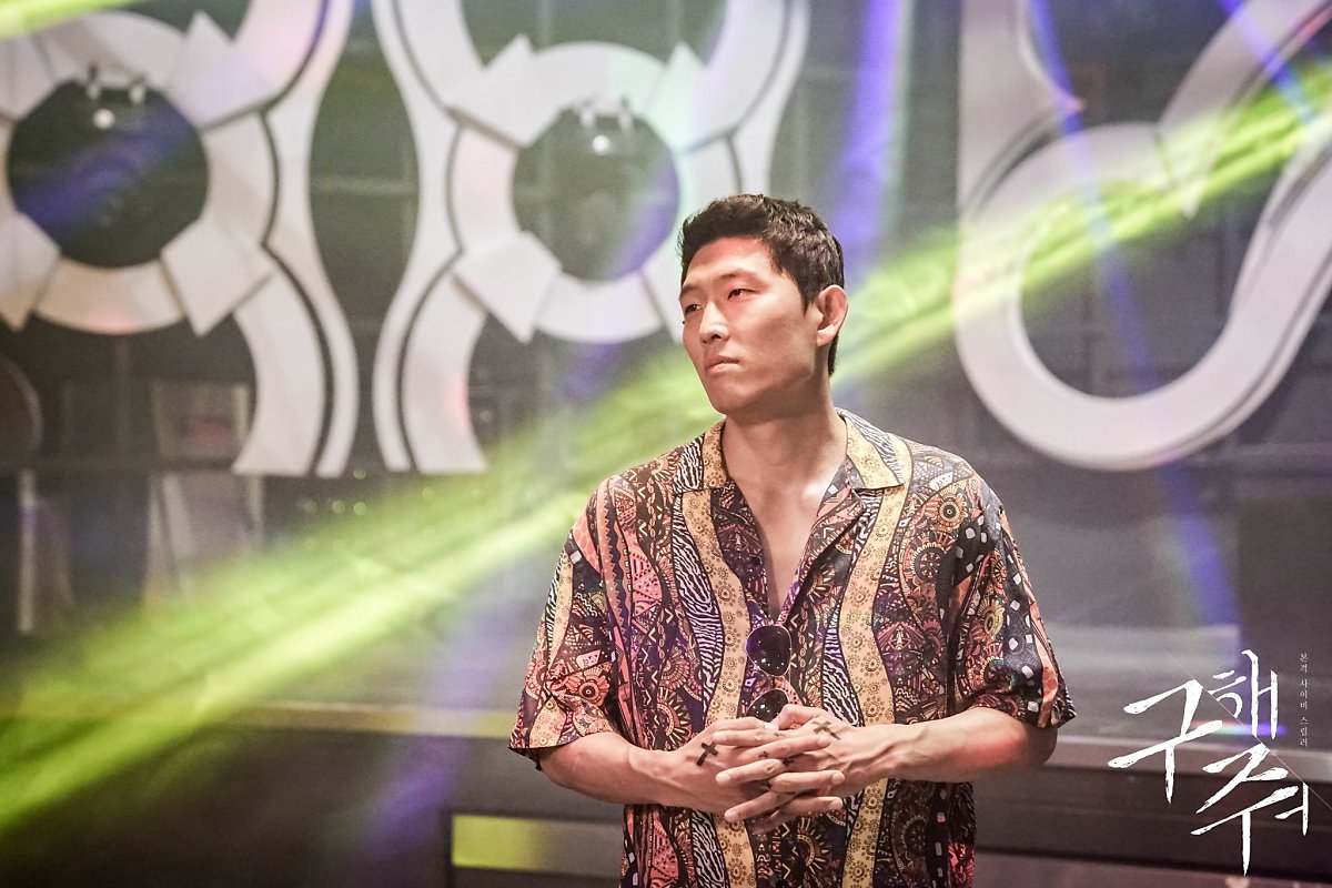 DHovxbLUwAAIXxm.jpg:large