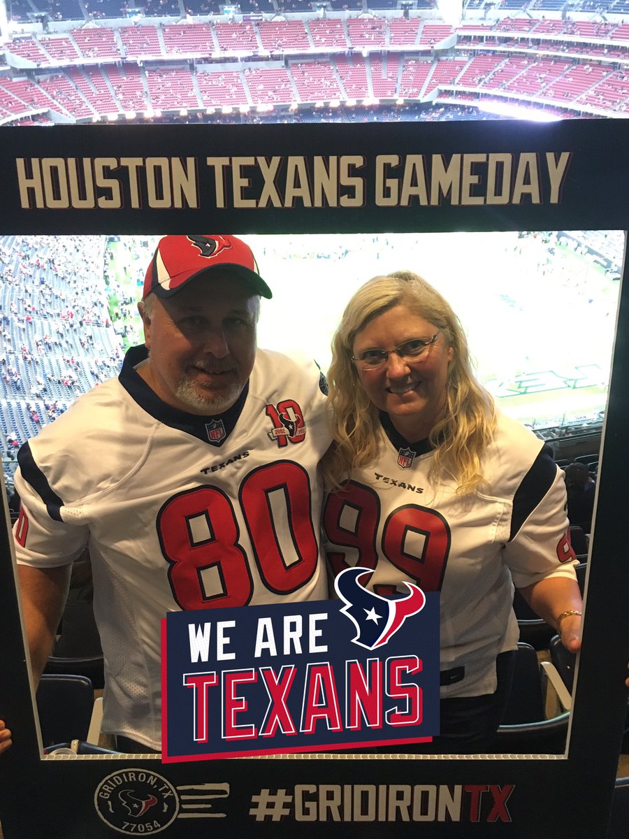 jacquelineshum4's tweet photo. Halftime  #GRIDIRON #HOUSTONTEXANS #JJWatt https://t.co/KdVO5sRtnp