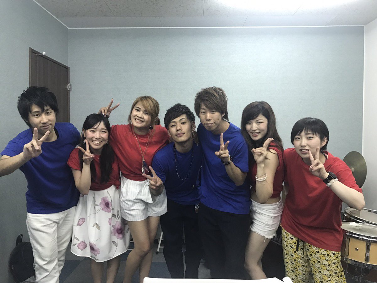 ch1singing's tweet photo. 8/19 JBDワンマンLIVEを
もって千尋卒業いたしました。
お越しいただいた方々
ありがとうございます😭❤️

大好きな音楽と大好きな仲間達と
大好きな先生方の元で
たくさんの学び、経験し
一生忘れられないもの、大切なもの
たくさんいただきました。
4年間本当にありがとう。 https://t.co/f00PkbLKui