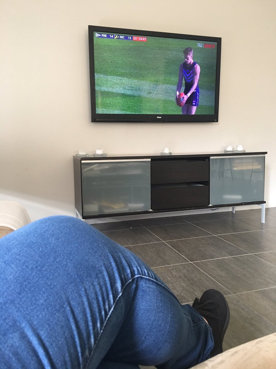 tayler_89's tweet photo. Watching Richmond vs Fremantle https://t.co/NRMEoZipxd