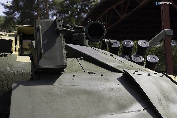 تعرف على التطوير الاوكراني الاخير لدبابه T-72 .........الدبابه T-72AMT DHp9RxgWsAEiE7C