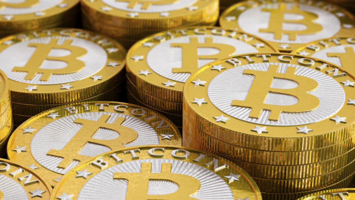 هل تسيطر الـ #بيتكوين على العالم وتستبدل بالعملة الورقية؟

m.youm7.com/3368008
