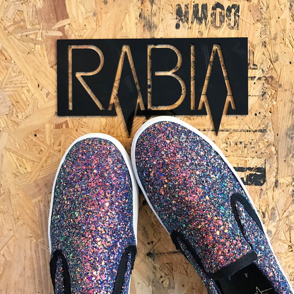 #LosFinesSiempre se me antoja estrenar ¿a ti? Te dejamos nuestro whats manda mensaje y ¡ESTRENA UNOS RABIA! +5214777922130