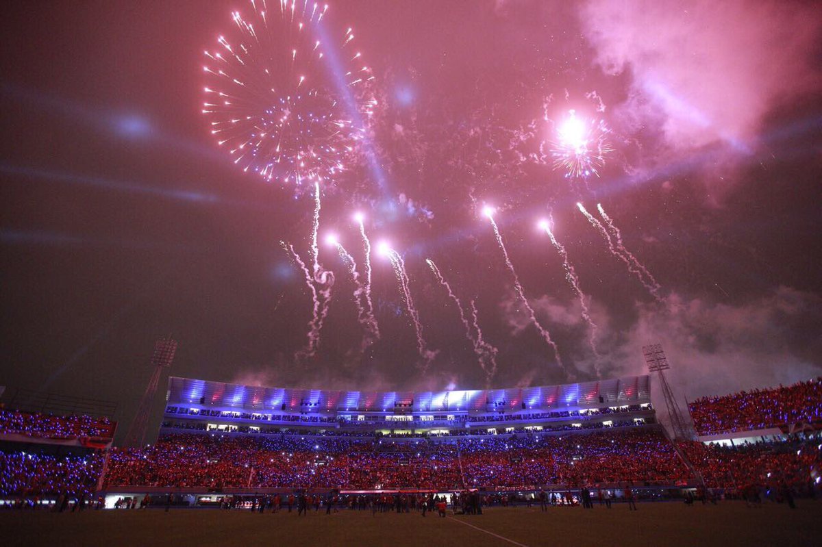 FdiazFabian's tweet photo. Después de esta noche maravillosa empezamos una nueva ilusión hacia la meta todos juntos como hoy seguro lo lograremos GRACIAS 
a todos👏🔴🔵🔴😍 https://t.co/Kzklegasez