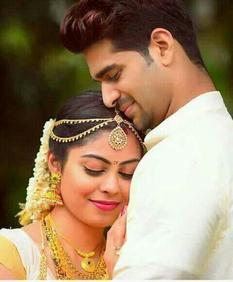Lachu_Twitz's tweet photo. உன் தோலில்
சாயும் நேரம்
மரணம் எனை
தழுவ வேண்டும்
😍#என்_ஆசை😍 https://t.co/B9hYkeVOQu