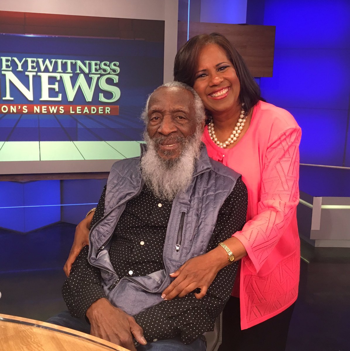 MelanieLawson13's tweet photo. So sad to hear of passing of @IAmDickGregory. We were thrilled when he visited@abc13houston in Feb. He left #LegacyOfTruth #ComicIcon https://t.co/XnJhonoPak