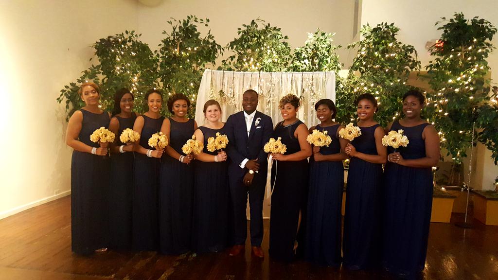 randall_gallery's tweet image. Congratulations Denise &amp;amp; Rodney! We wish you all the best.  #BattsPartyOfTwo #RandallGalleryStl  #Wedding #BeautifulBride