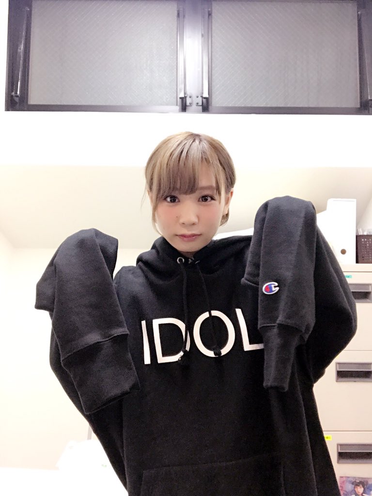 BiSH IDOLパーカー CHAMPION BODY登場!!本日より受付開始らすいぜ これ