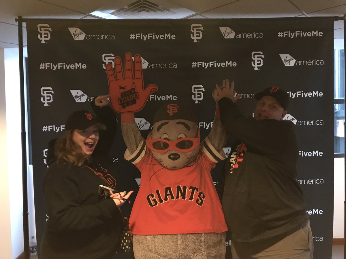 htaini's tweet photo. #FlyFiveMe #VirginAmerica #sfgiants https://t.co/z2QraGT8OQ