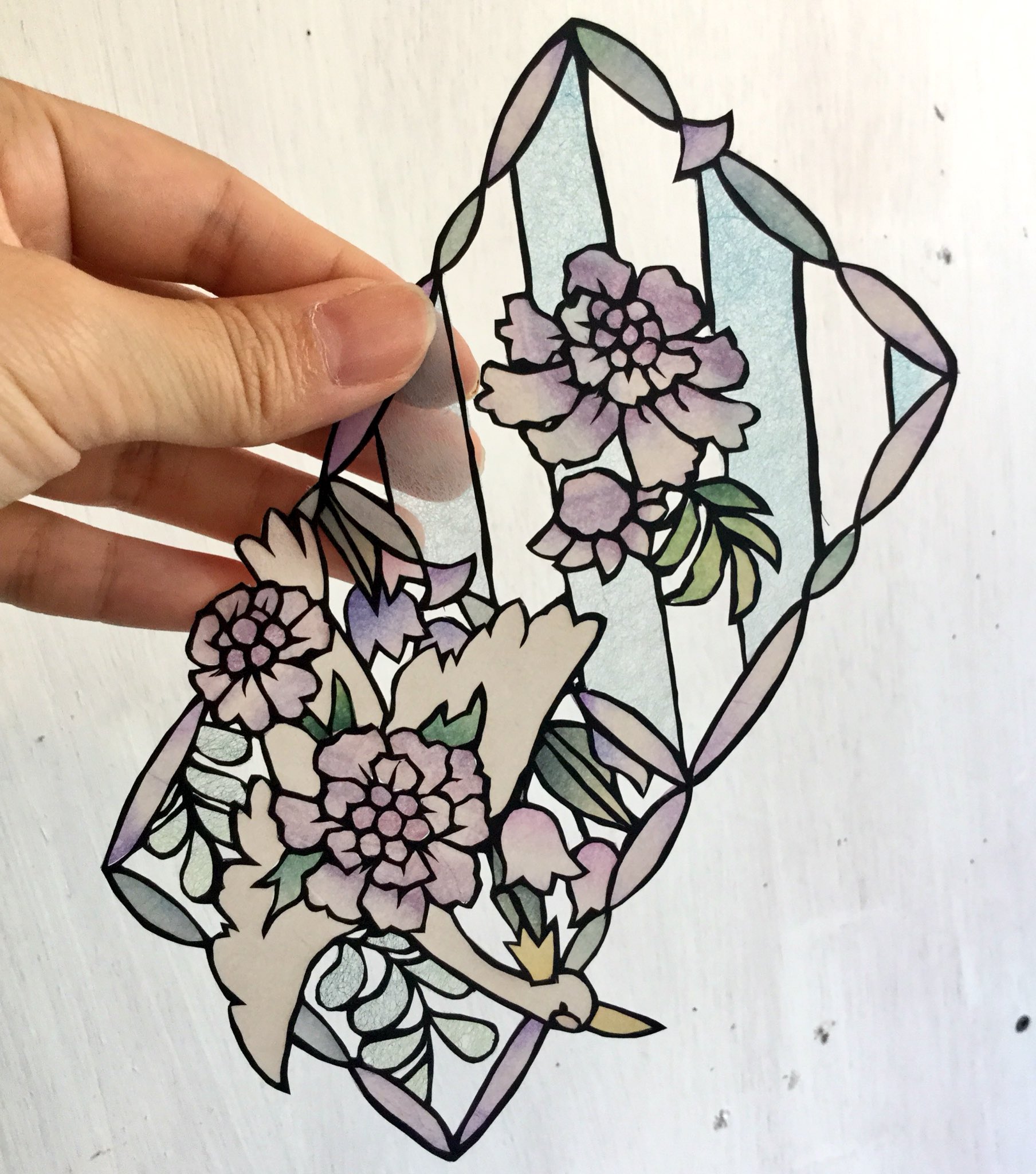 佐川綾野 切り絵作家 切り絵キットを買って下さった方の作品 難しい図案ですが すっごくきれい 薄い典具の和紙が多くはいってます 上級者さん向けです こちらで購入できます T Co Ozxyjwevkq 切り絵