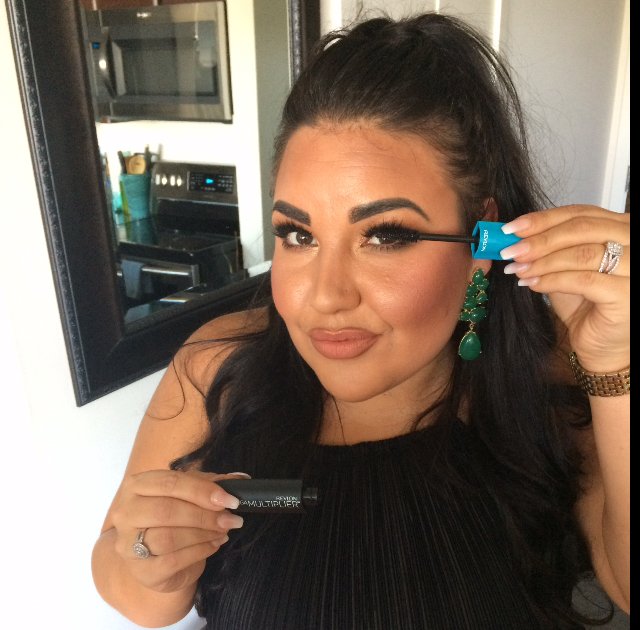 TheLadeeJadee's tweet photo. #revlonxlashes mascara today from @revloncanada and @influensterca and it's amazing! My lashes are full and beautiful and plump! #contest https://t.co/GS5DqjPelr