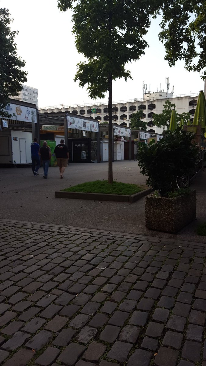 taxiphilosoph's tweet photo. Moin vom Carlsplatz 🚕🙋‍♂️ (@ Rheinufer in Düsseldorf, Nordrhein-Westfalen) https://t.co/SkYpOo8ib6 https://t.co/nVCJqJiJy3