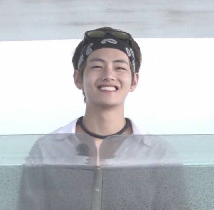 taehyungpic's tweet photo. 🐯💕 https://t.co/G0hSdtTEwp