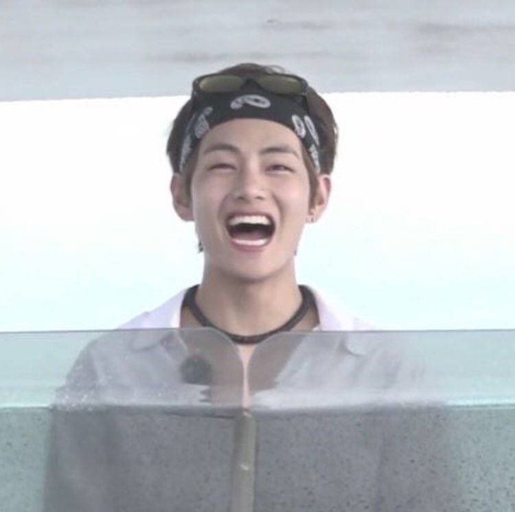 taehyungpic's tweet photo. 🐯💕 https://t.co/G0hSdtTEwp