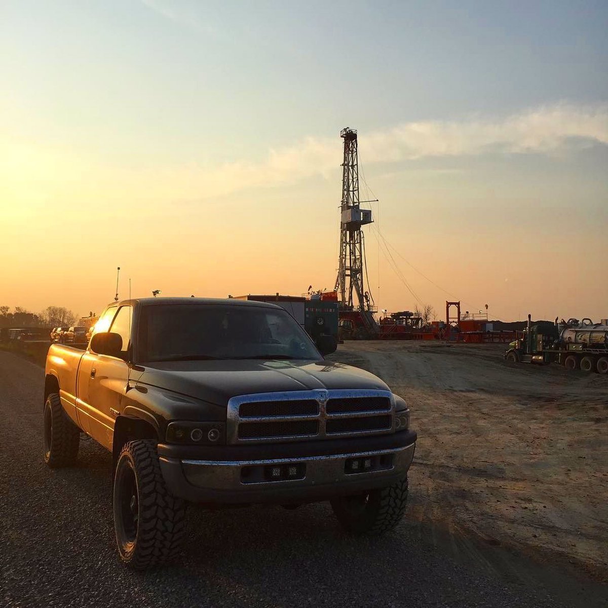 drillersclubnow's tweet photo. Panther ✌️
❖
@_og_johhny_johnson
❖
#justriggin #jackknife #drillersclub
#packindipsthrowingslips #howweroll https://t.co/j1GlWDalMJ