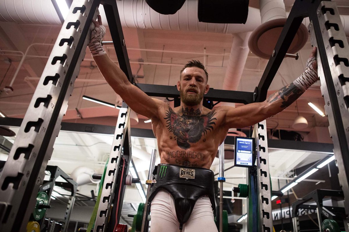 TheNotoriousMMA tweet picture