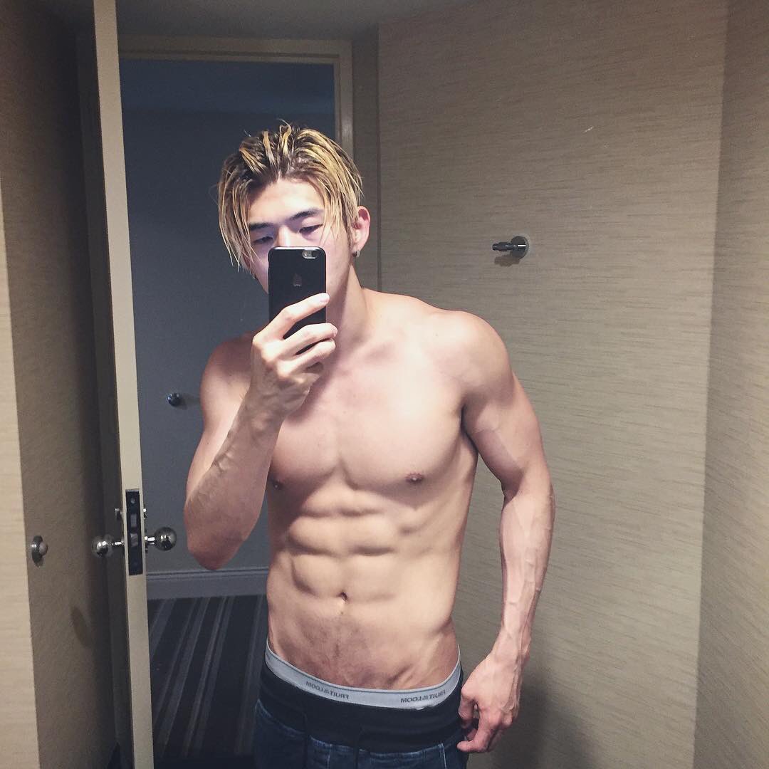 PreseaJanae's tweet photo. Just a friendly reminder that this man exist and I'm going to see him up close and personal. Love Me Some BM #KardInMiami #P1 https://t.co/MIfTWbzQTI