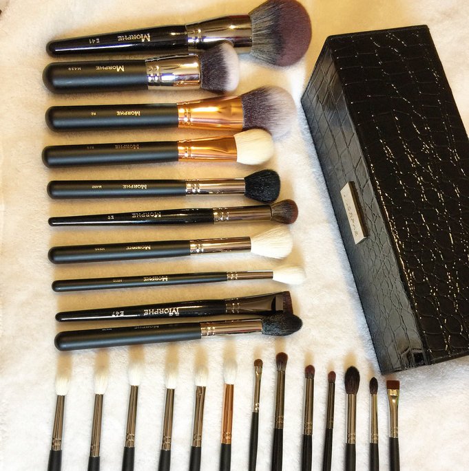 genmakeup4life's tweet photo. @influenster #contest #influensterawards @morphebrushes #morphexjaclynhillbrushes ❤️❤️ https://t.co/rWxBlpGTVn