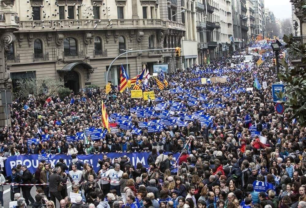 BCN_Revolution's tweet photo. #CasaNostraCasaVostra @volemacollir https://t.co/Q77Hj5mHqZ