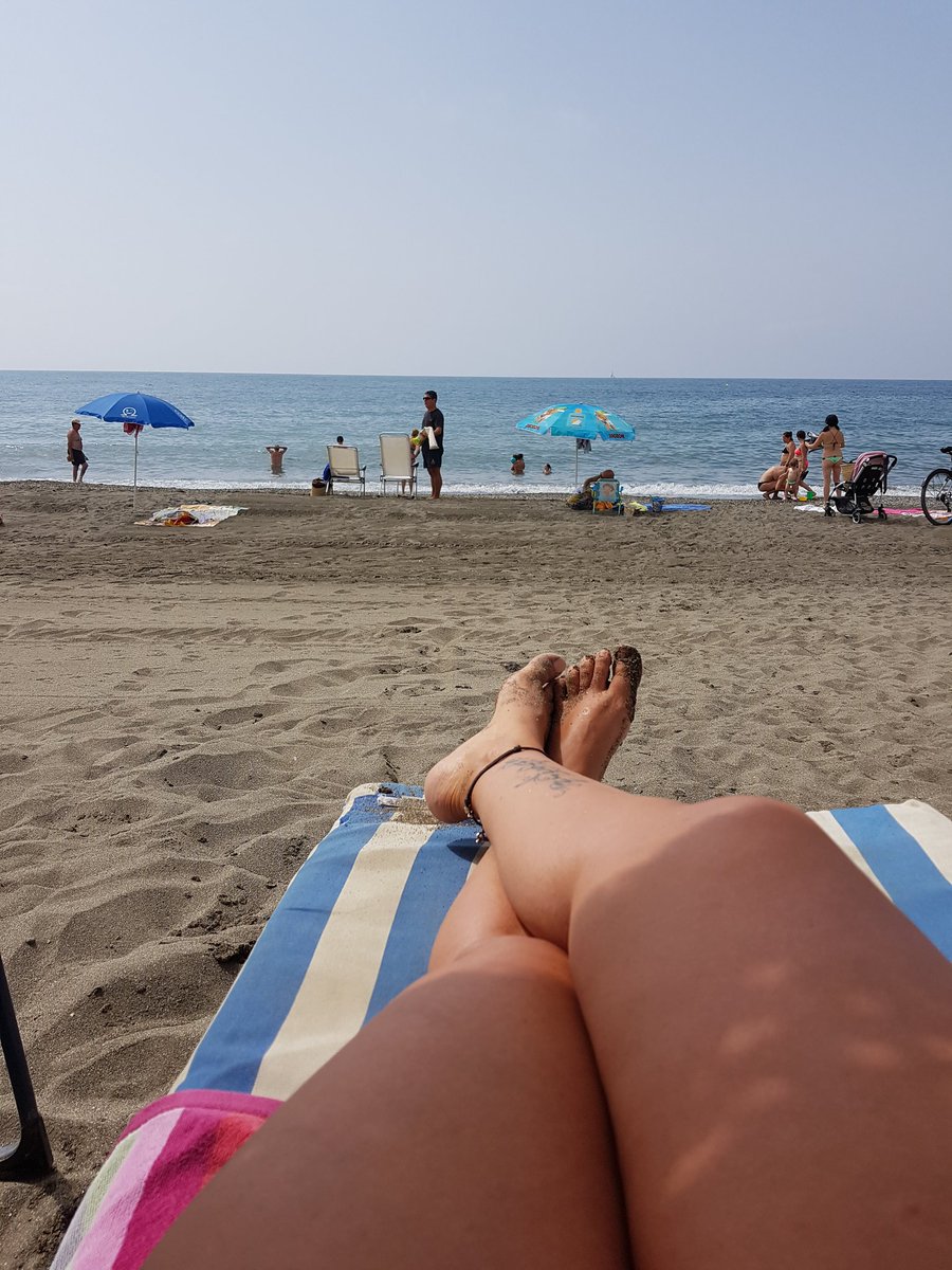 belenlaperri's tweet photo. Sufriendo un pokillo https://t.co/3N13hEqHii
