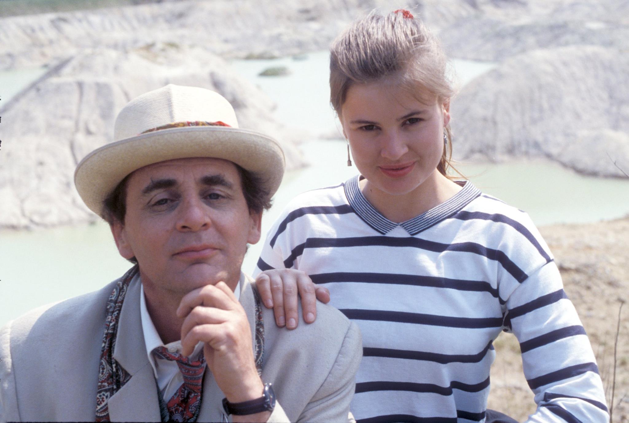 Happy Birthday to & who played the 7th Doctor & Ace. 
