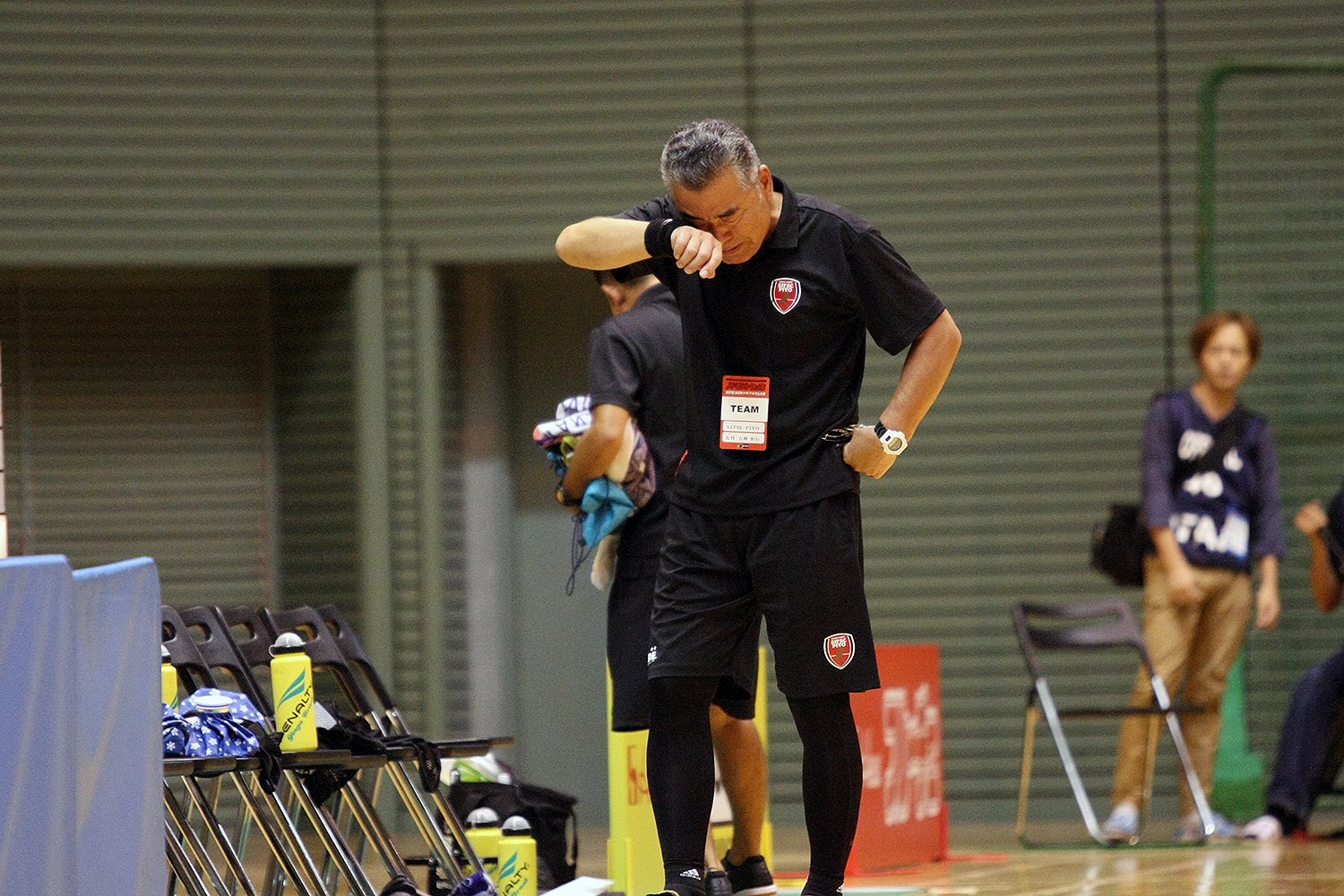 本田好伸 Sal副編集長 バーモントカップ 第27回全日本少年フットサル大会優勝は 静岡県代表のピヴォ ミップfcを15 2で破りました 2人で12点を挙げた星戸成選手 望月陸央選手の攻撃力もさることながら フィクソでキャプテンの石川智也選手がチームを