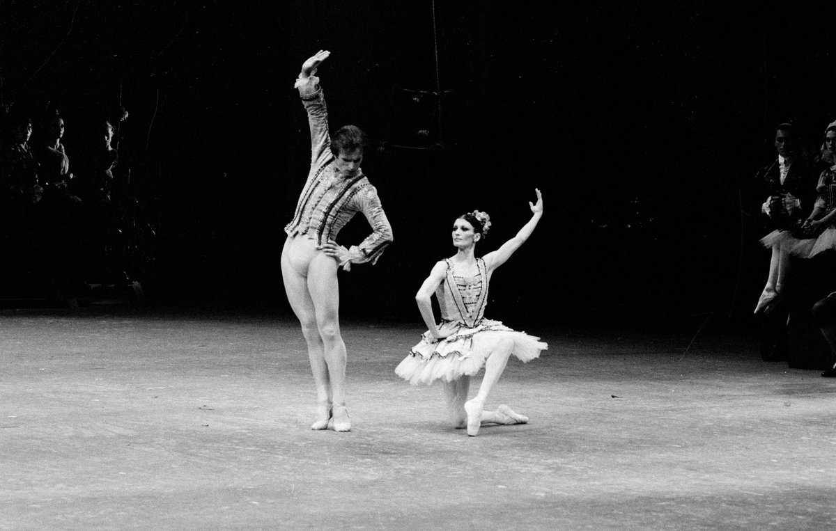 Buon Compleanno a / Happy Birthday to Carla Fracci! #NatiOggi