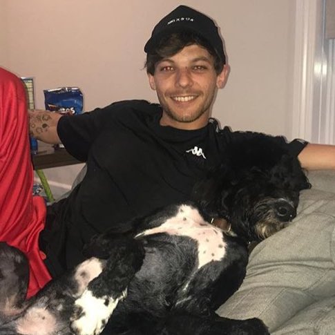 writeonstyles's tweet image. #NewProfilePic