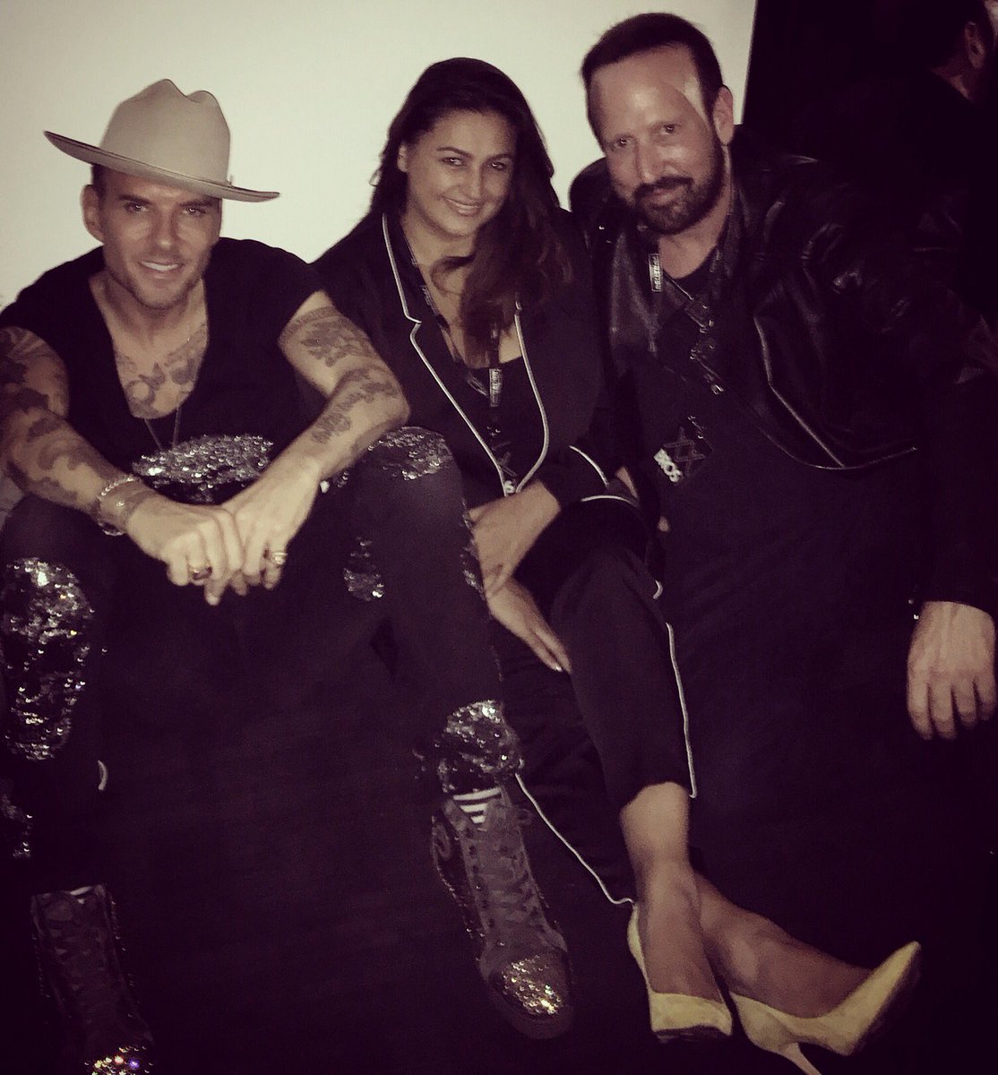 KIKITkiran's tweet photo. Getting the band back together :) #BROS 👬well done Matt & Luke. Carol would have been extremely proud 👏🏽 afterpaty w @mattgoss #RichardBusch https://t.co/l0YNpbrHNL