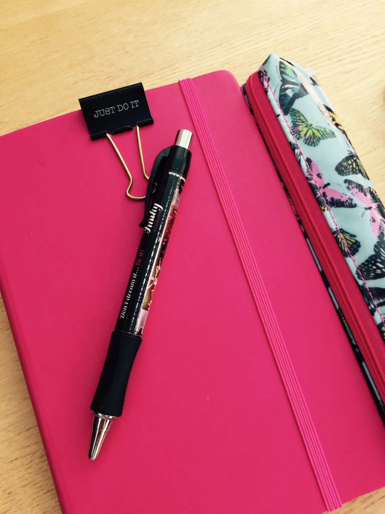 Funky_Studios's tweet image. Love getting organised for the new year ahead at Funky👊🏻🎭 #funkyfuture #IDSP #excitingtimesahead #letsdothis