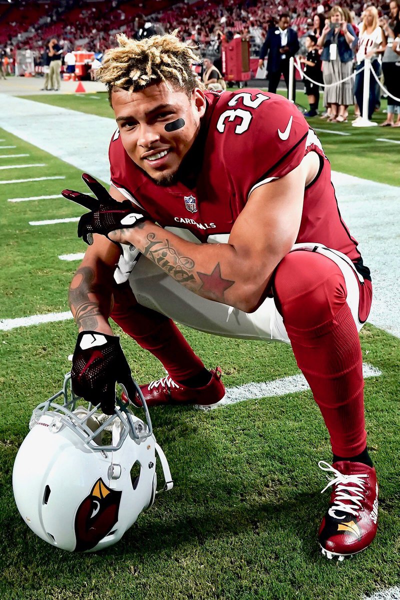 Mathieu_Era's tweet photo. Somebody call the vet my dog turned out to be a rat. #SavageSZNDON https://t.co/qNaJlOxF9K